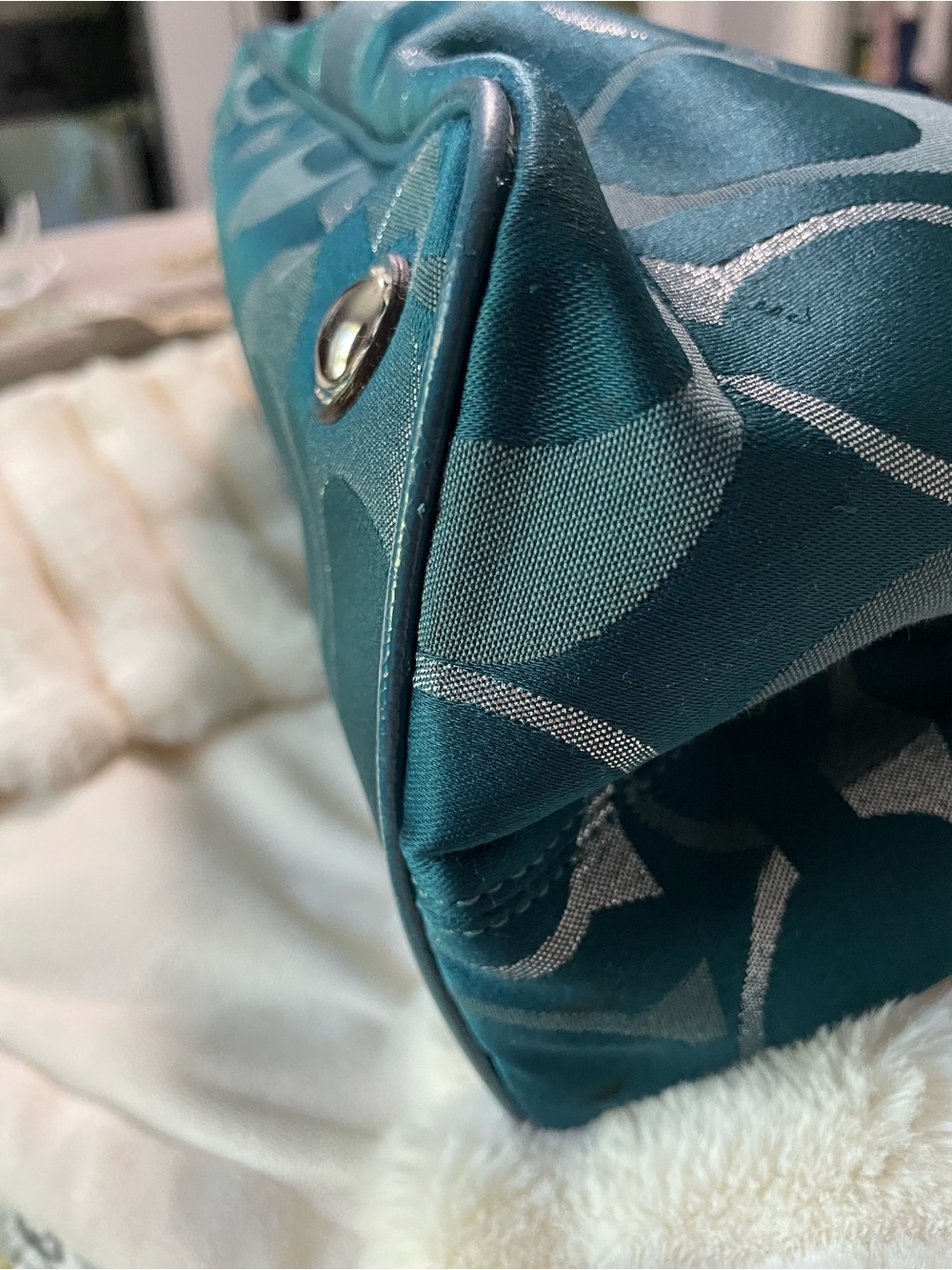 2012 Coach Kisslock in Teal and Silver Signature Jacquard Tote with Leather Trim - Picture 9 of 16